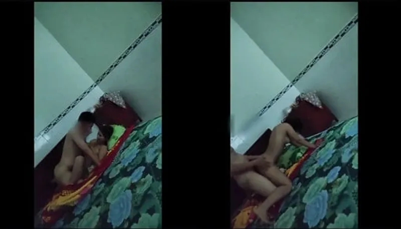 Cô bạn gái học sinh năm nhất cao đẳng y